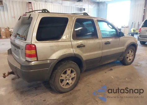 2005 Ford Escape Xlt из США, поврежденный, VIN 1FMYU93195KB77203